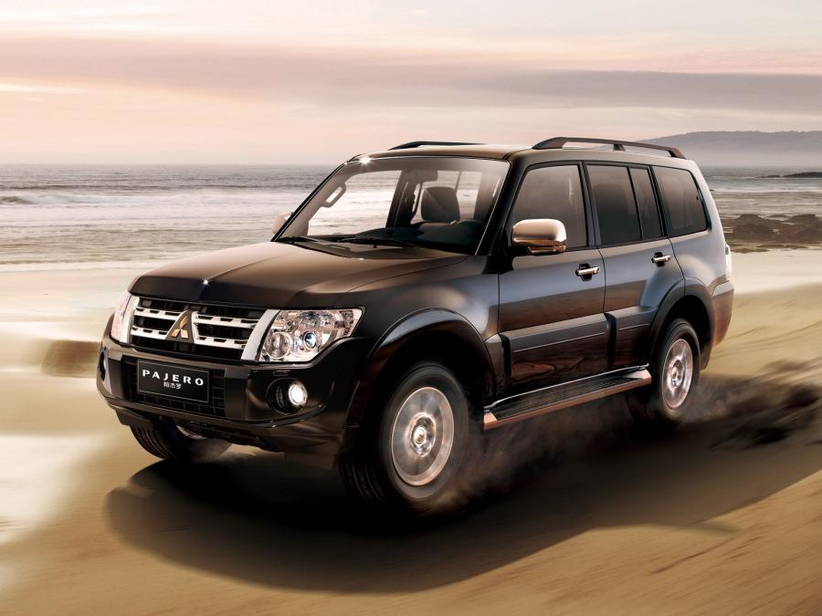  ChangFeng Mitsubishi Pajero 2011 года  (фото 1 из 3)